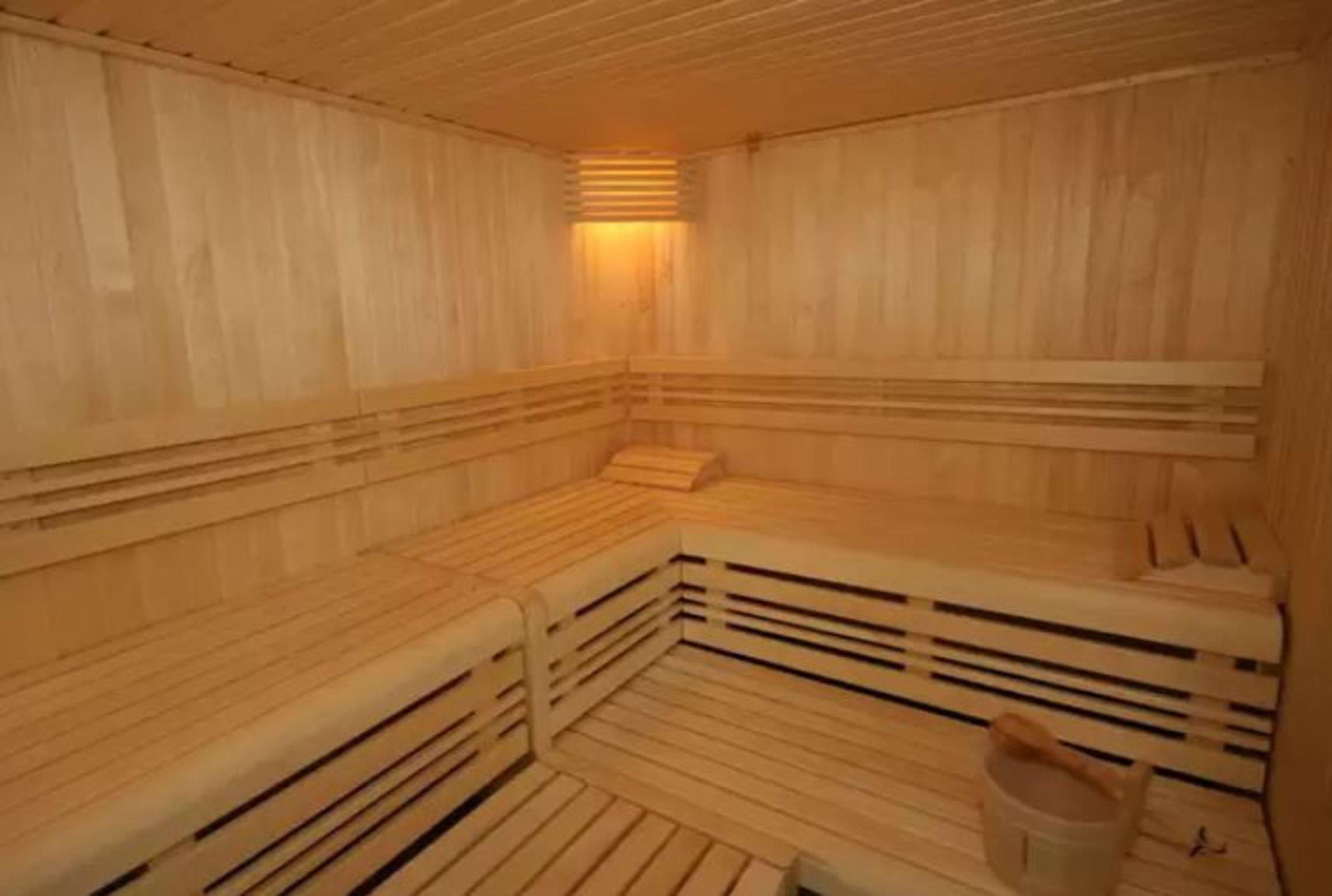 Grand Hotel "Chateau De Sully" - Piscine & Spa -Teritoria Sully  Ngoại thất bức ảnh