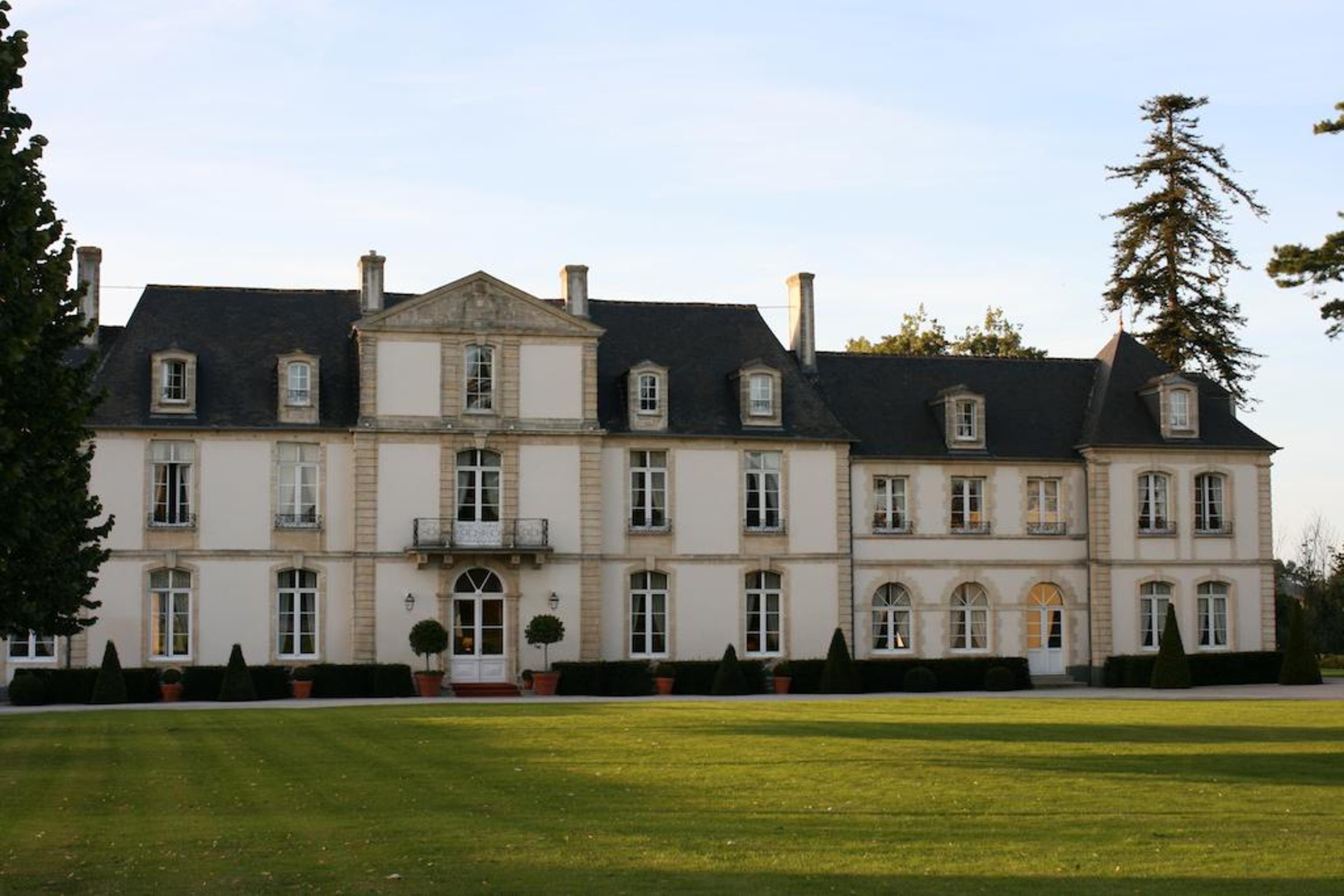 Grand Hotel "Chateau De Sully" - Piscine & Spa -Teritoria Sully  Ngoại thất bức ảnh