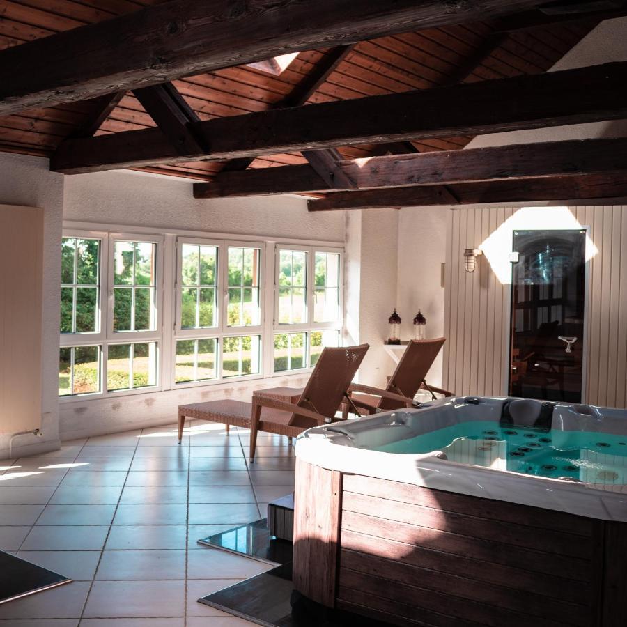 Grand Hotel "Chateau De Sully" - Piscine & Spa -Teritoria Sully  Ngoại thất bức ảnh