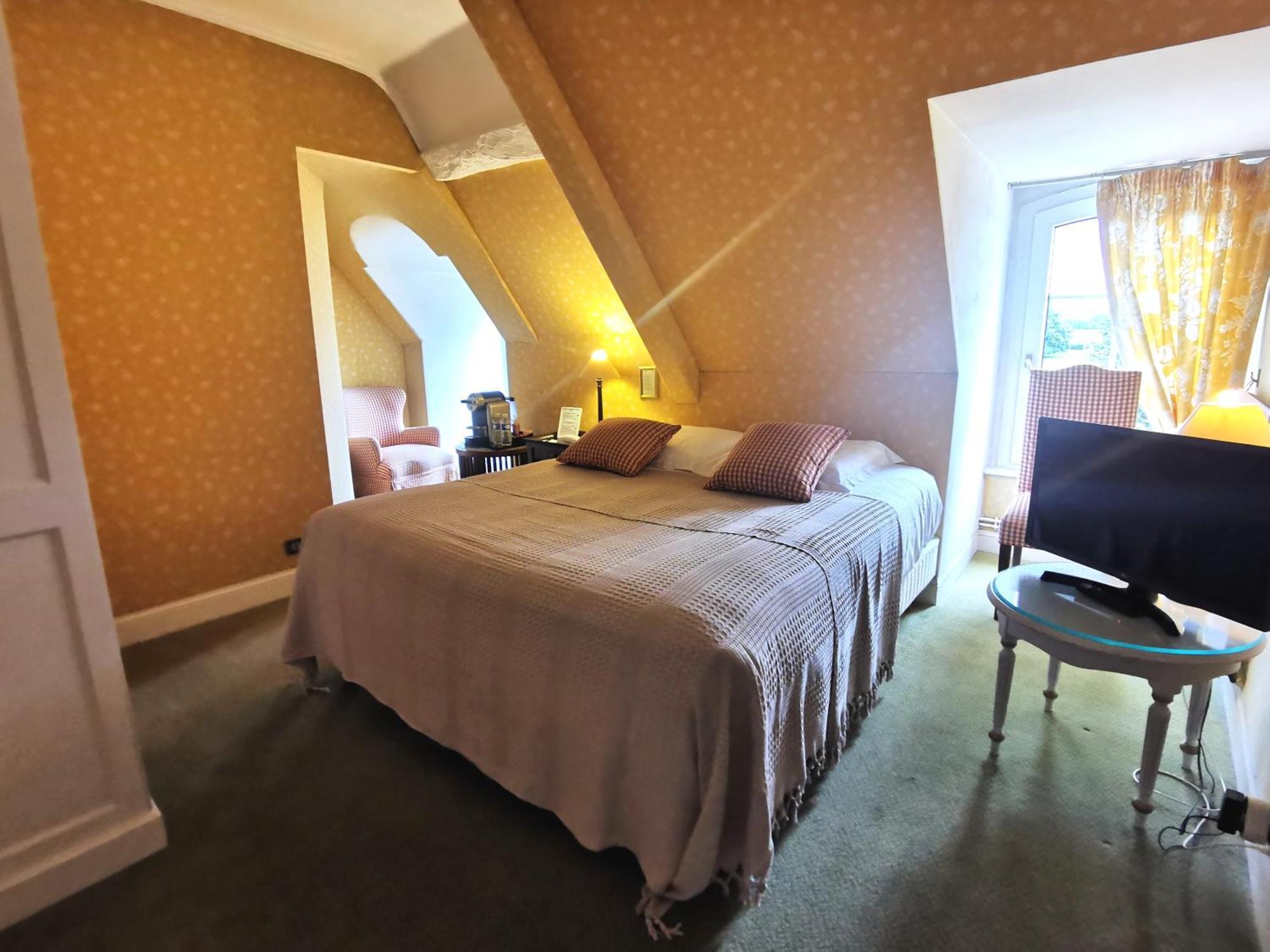 Grand Hotel "Chateau De Sully" - Piscine & Spa Sully  Ngoại thất bức ảnh