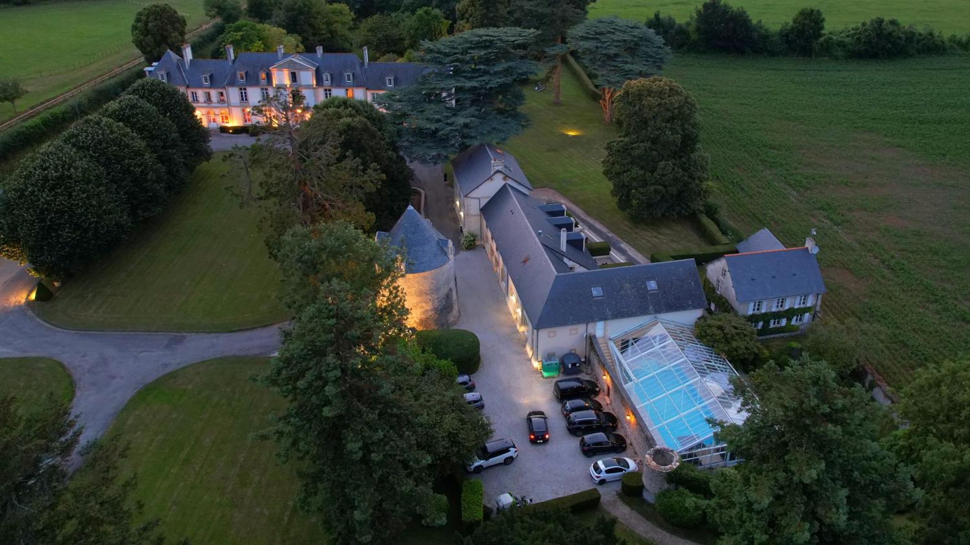Grand Hotel "Chateau De Sully" - Piscine & Spa -Teritoria Sully  Ngoại thất bức ảnh